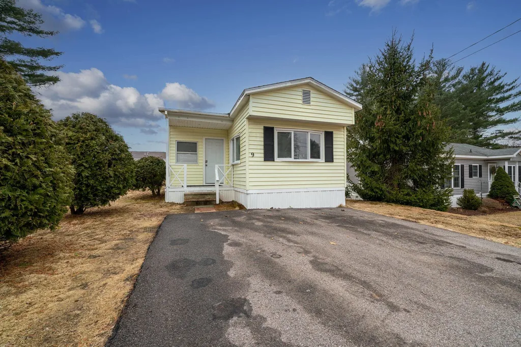 9 Mapleshade Drive Nashua NH 03062