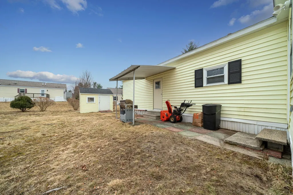9 Mapleshade Drive Nashua NH 03062