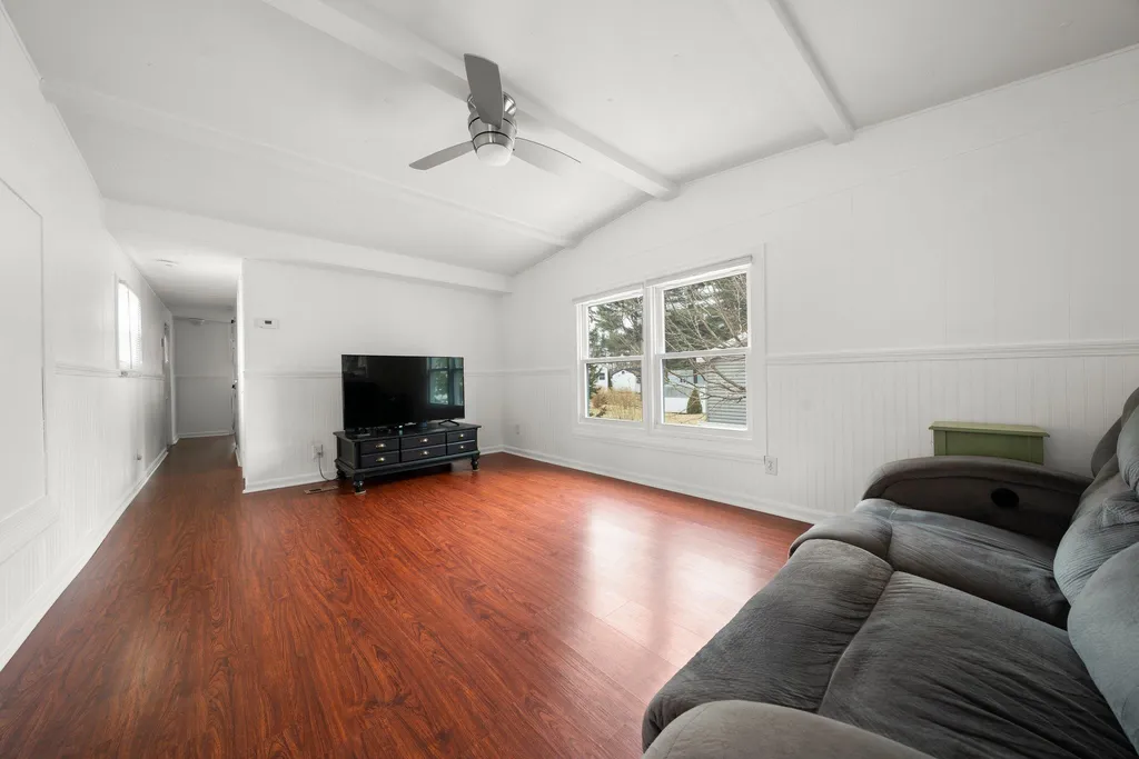 9 Mapleshade Drive Nashua NH 03062