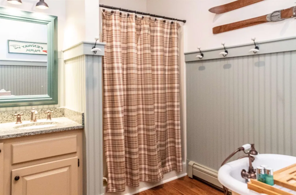 13 Meaders Point Road New Durham NH 03855