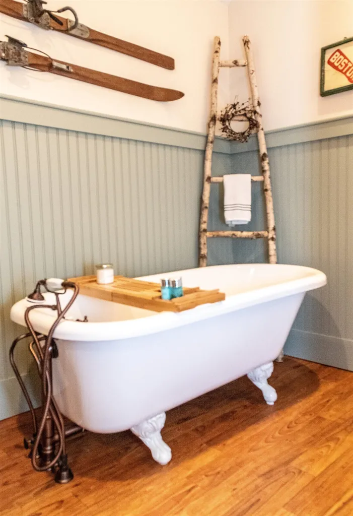 13 Meaders Point Road New Durham NH 03855
