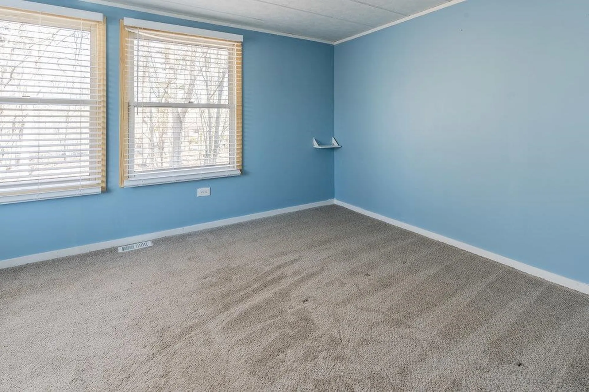 108 Sherwood Glen Somersworth NH 03878