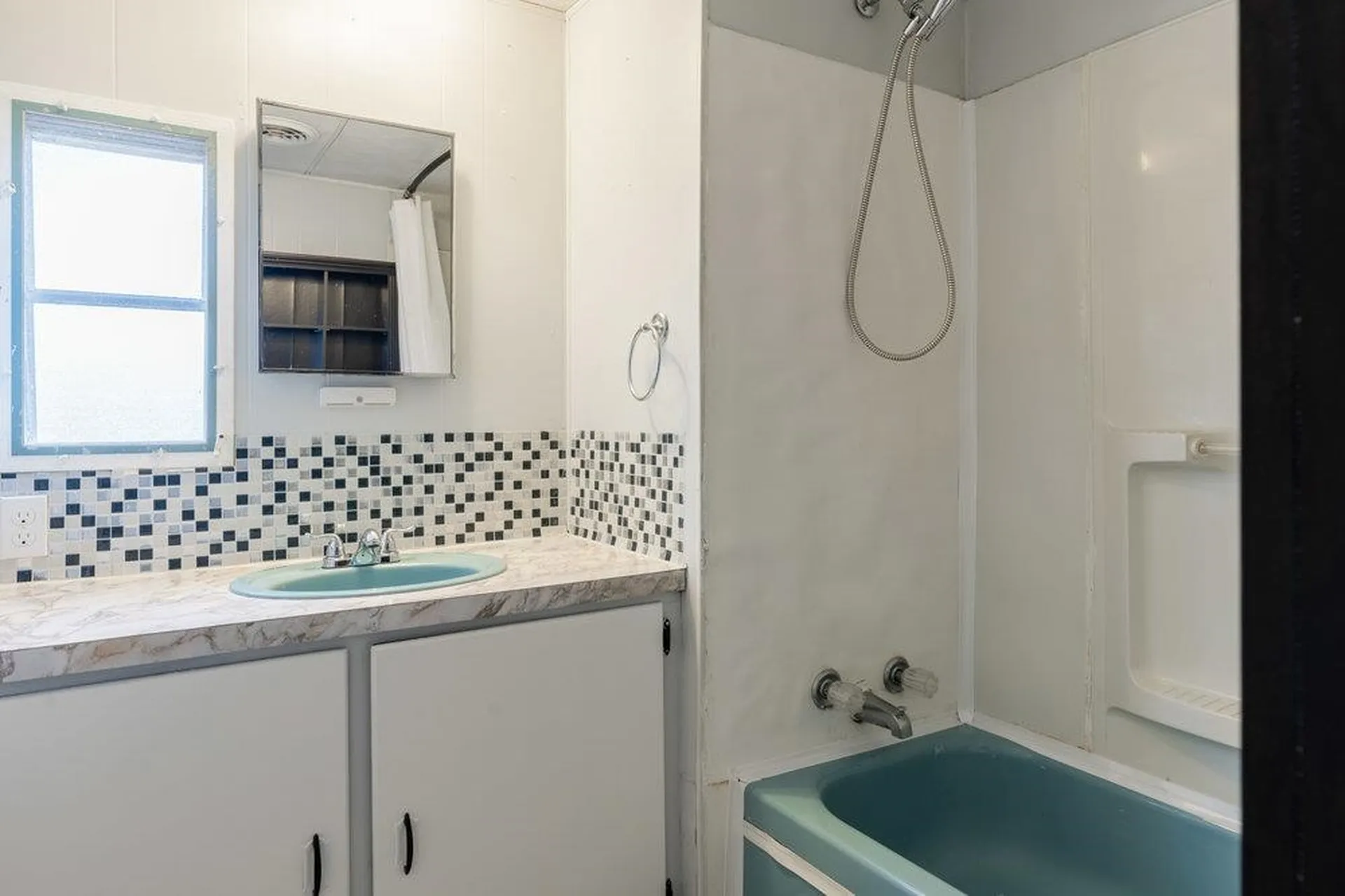 108 Sherwood Glen Somersworth NH 03878