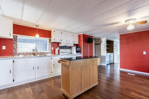 108 Sherwood Glen Somersworth NH 03878