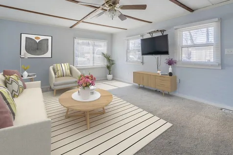 108 Sherwood Glen Somersworth NH 03878