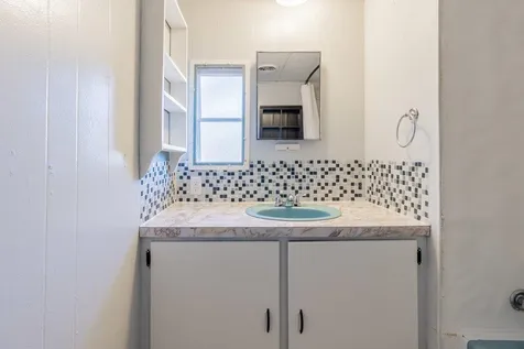 108 Sherwood Glen Somersworth NH 03878