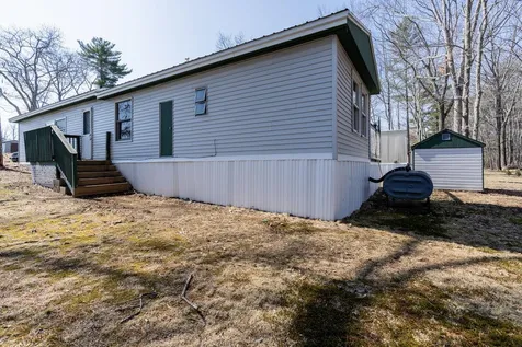108 Sherwood Glen Somersworth NH 03878