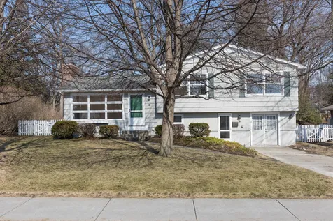 40 Wildwood Drive Burlington VT 05408