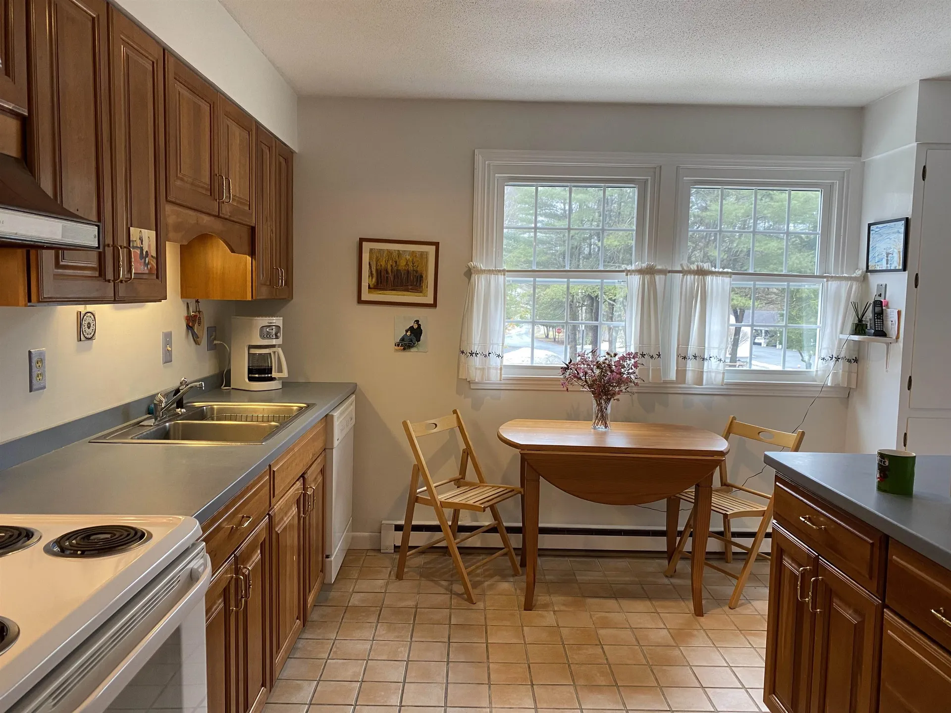 16 Willow Spring Circle Hanover NH 03755