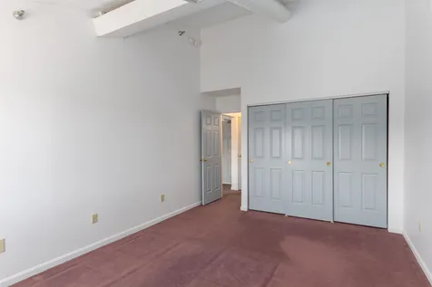 10 Kellogg Road Essex VT 05452