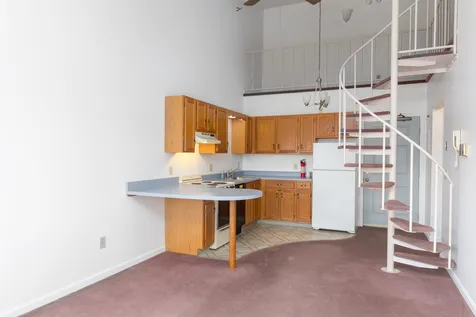 10 Kellogg Road Essex VT 05452