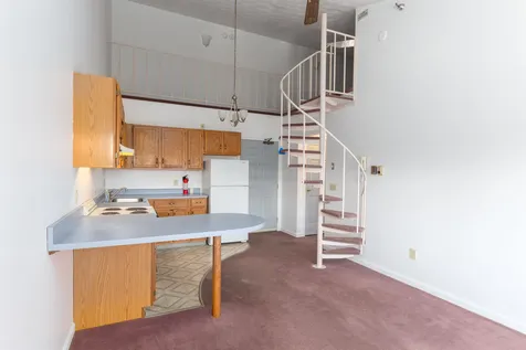 10 Kellogg Road Essex VT 05452