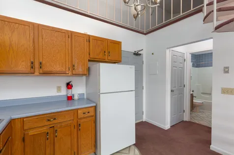 10 Kellogg Road Essex VT 05452