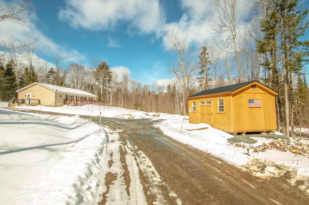9 Wells Road Dalton NH 03598