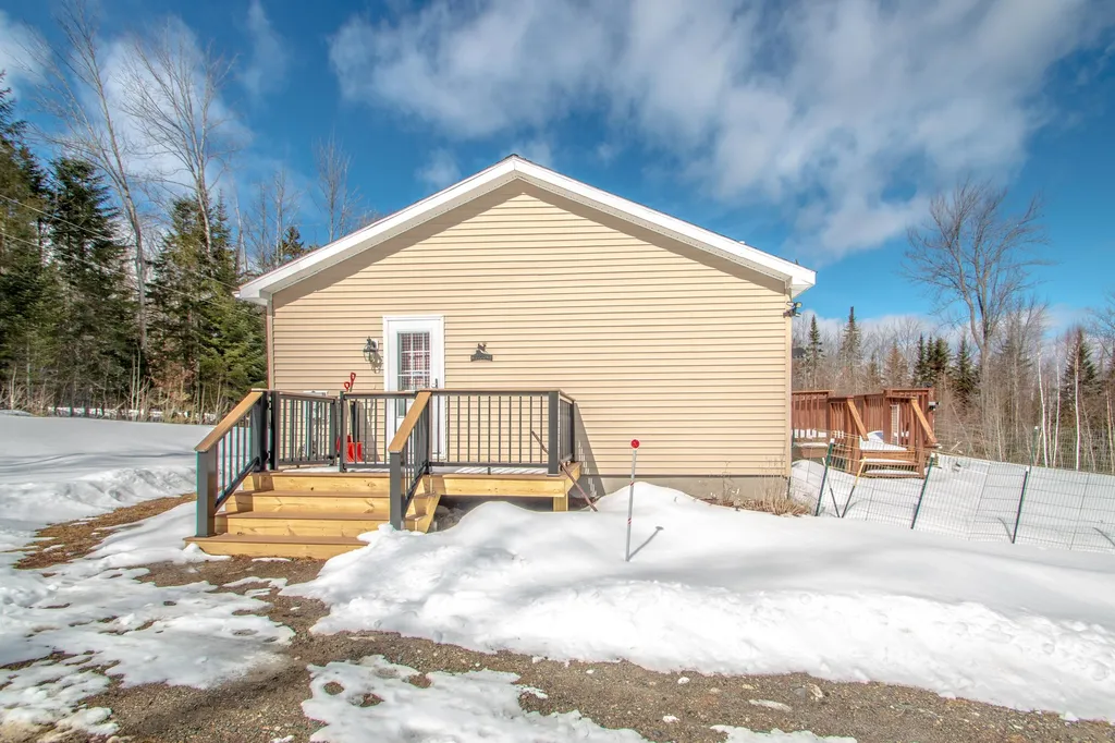 9 Wells Road Dalton NH 03598