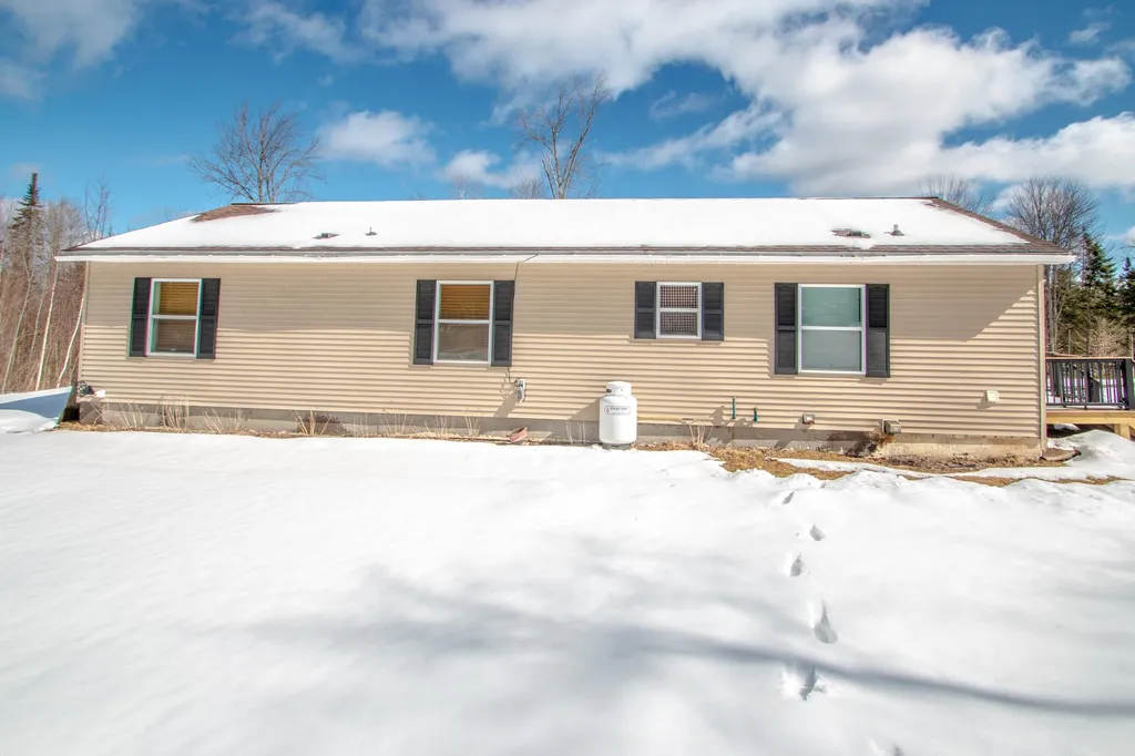 9 Wells Road Dalton NH 03598