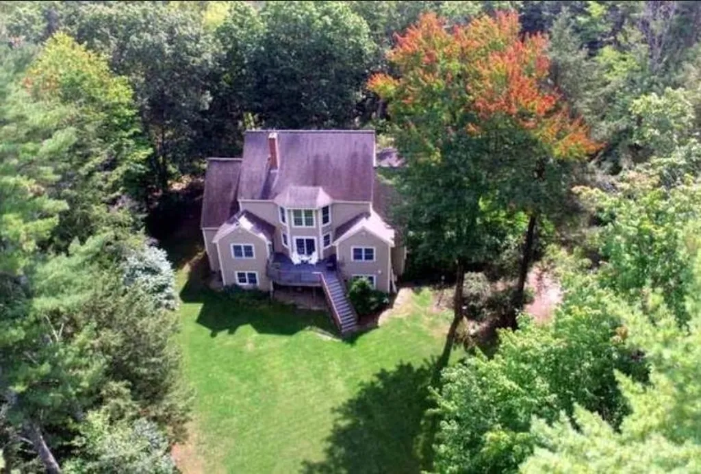 88 Old Lee Road Newfields NH 03856