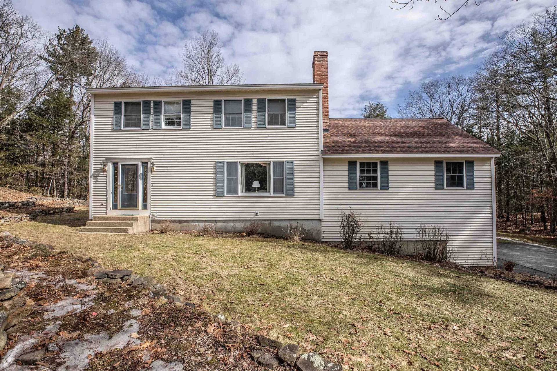 26 Eagles Nest Road Goffstown NH 03045