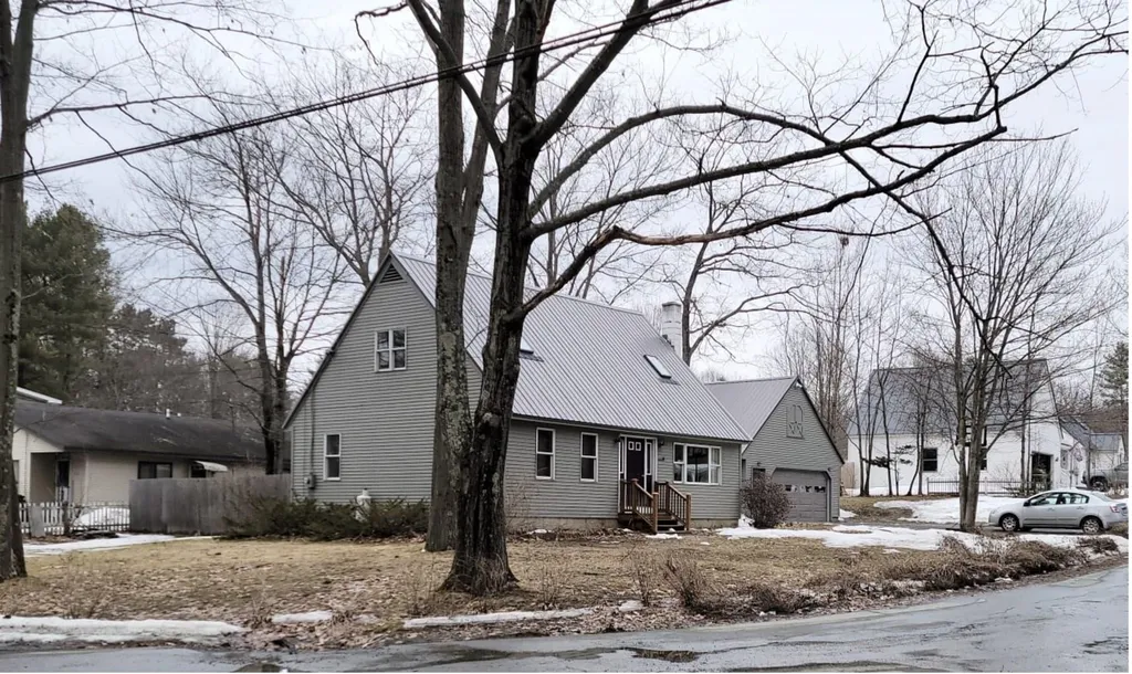 10 James Street Hartford VT 05088