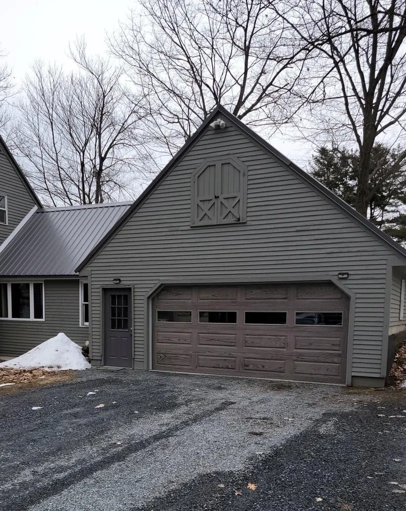 10 James Street Hartford VT 05088