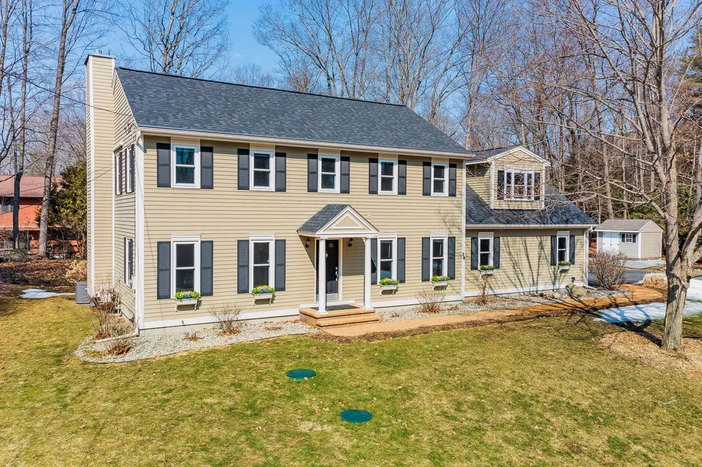 39 Wildwood Drive Lebanon NH 03784