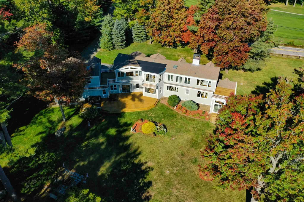 31 Old Locke Road North Hampton NH 03862