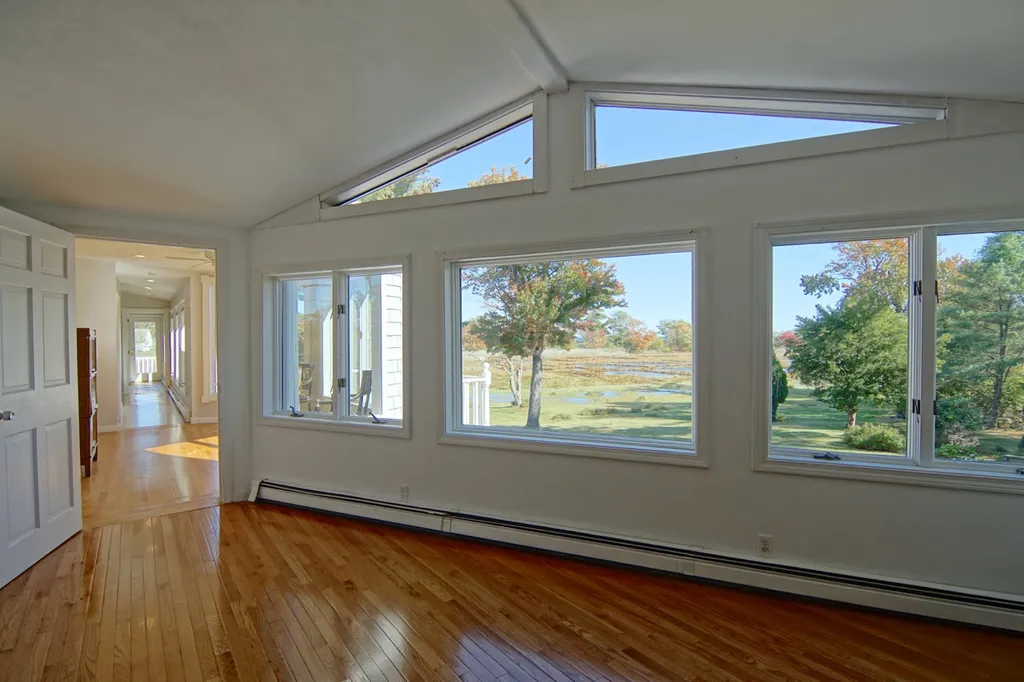 31 Old Locke Road North Hampton NH 03862