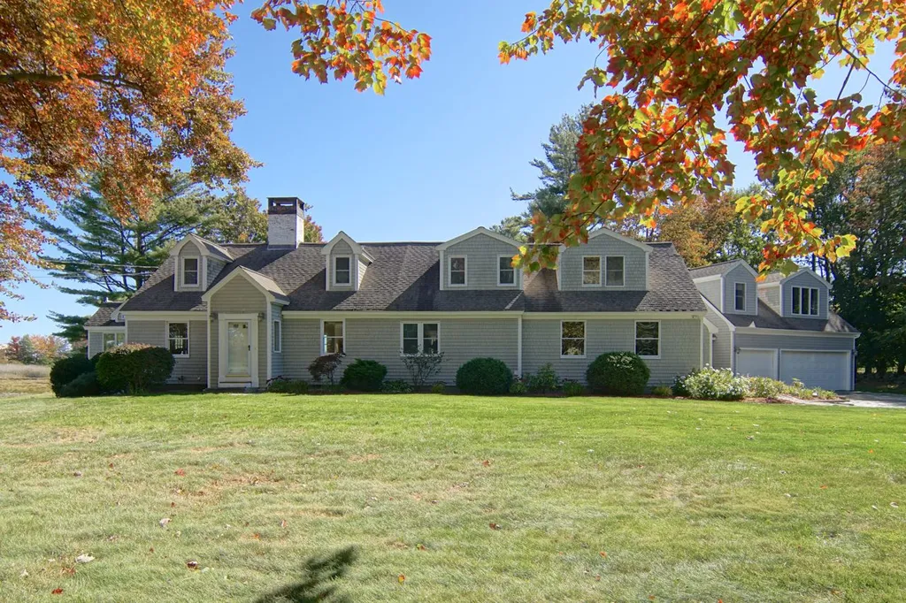 31 Old Locke Road North Hampton NH 03862