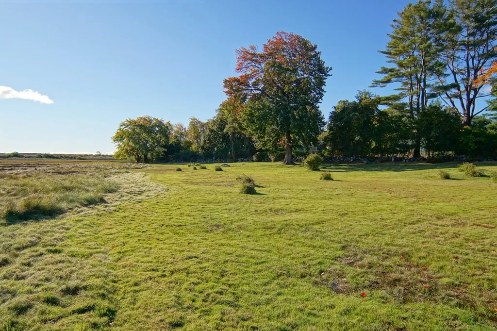31 Old Locke Road North Hampton NH 03862