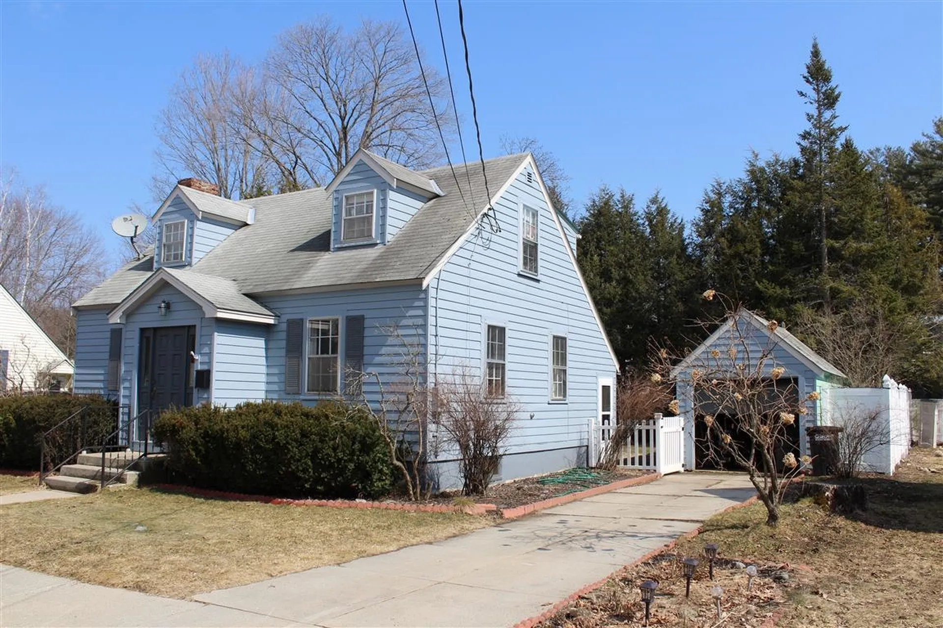 9 Lindy Avenue Claremont NH 03743