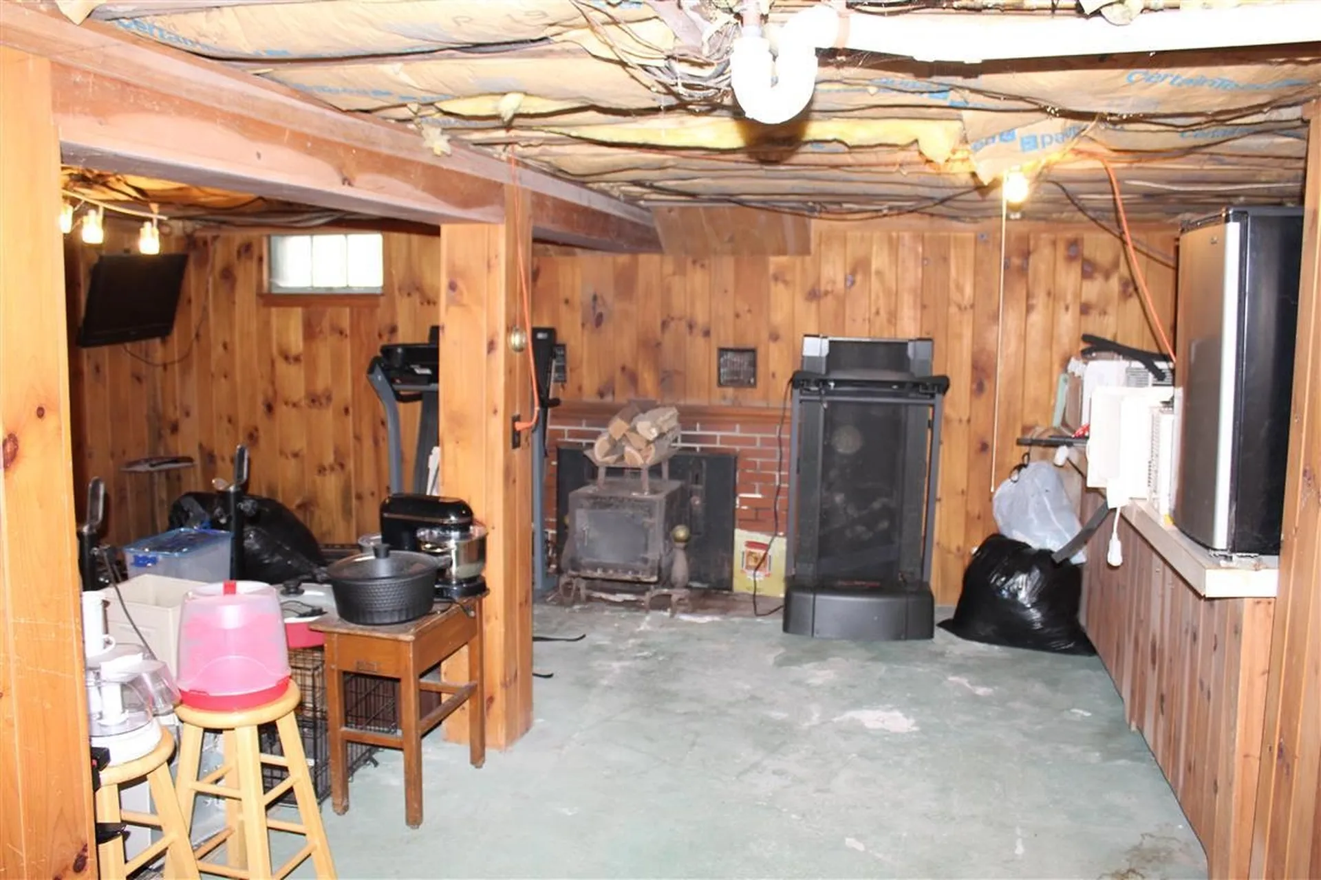 9 Lindy Avenue Claremont NH 03743
