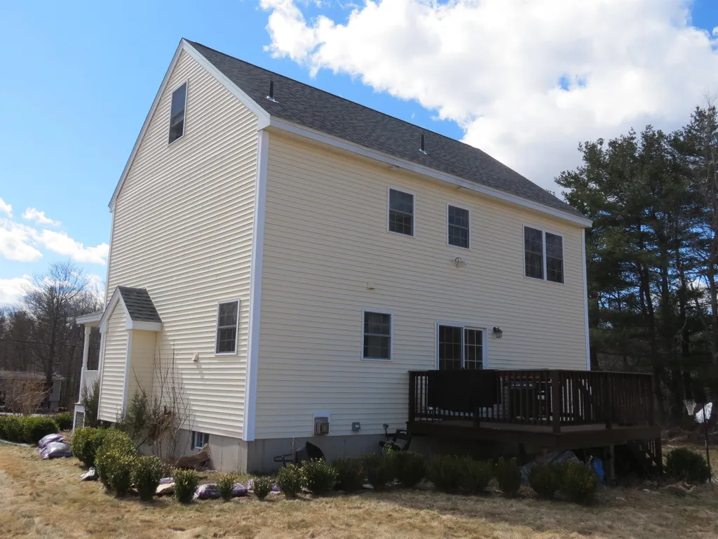 333 Blakes Hill Road Northwood NH 03261