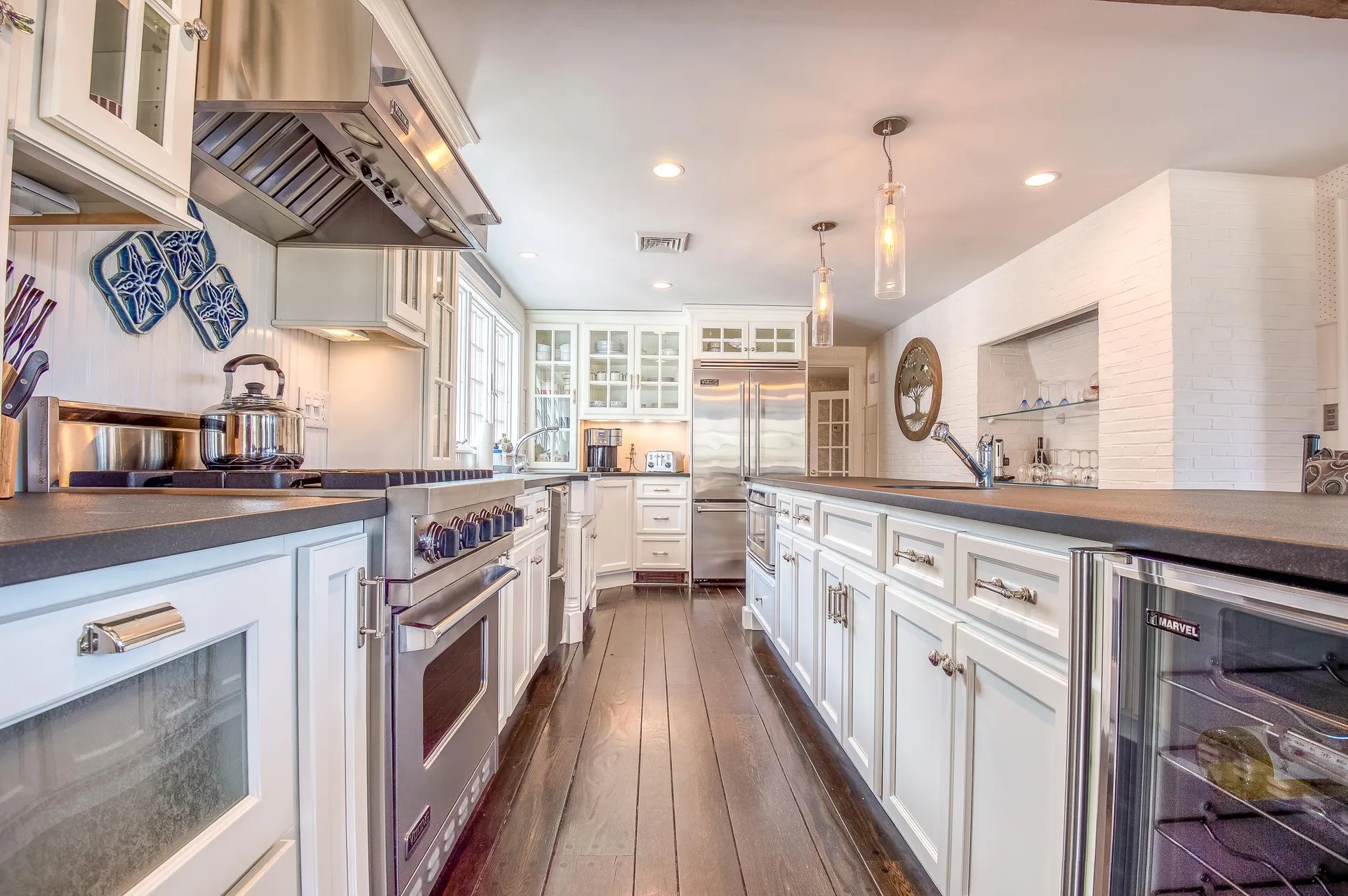64 County Road Tuftonboro NH 03816
