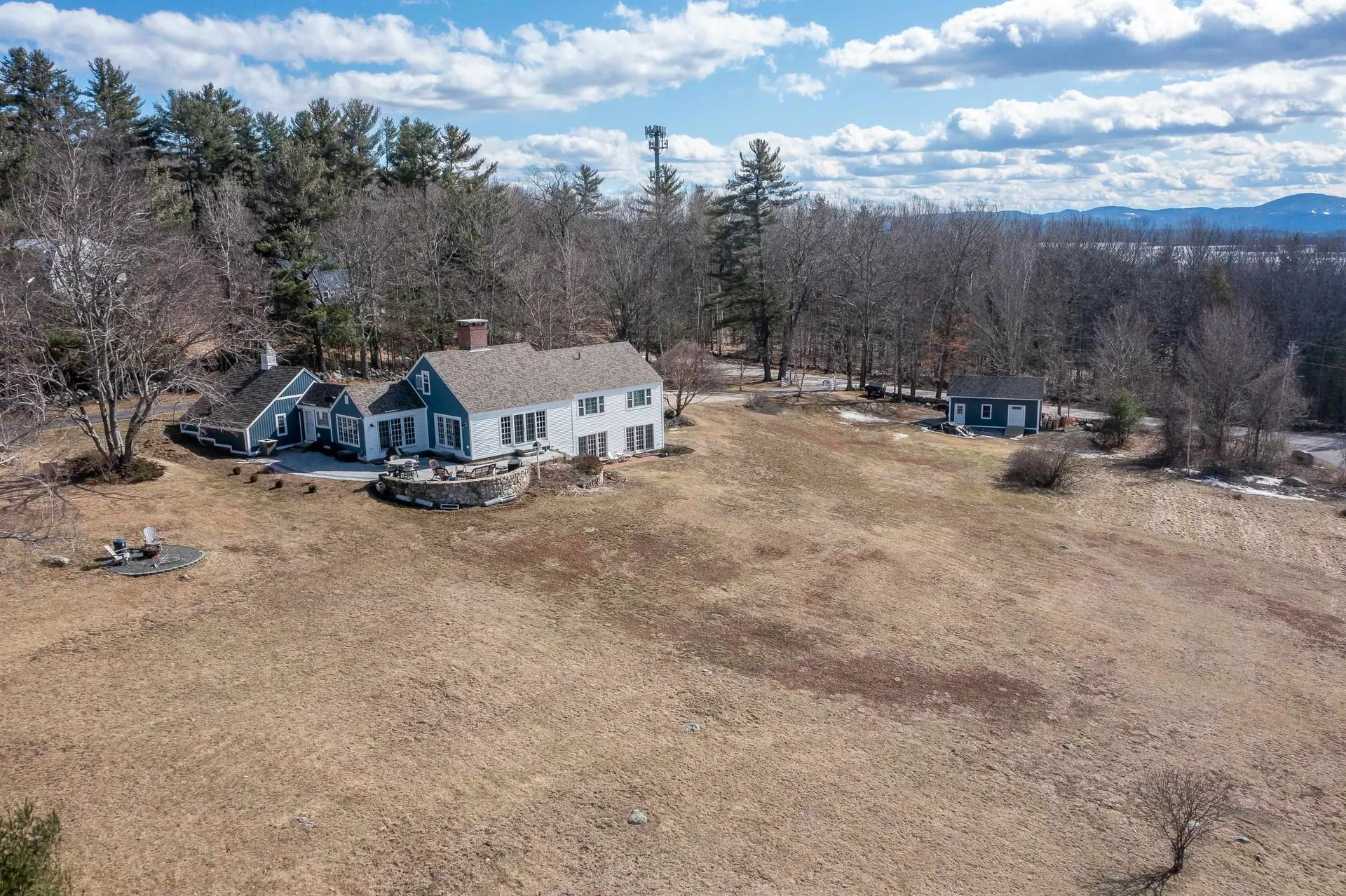 64 County Road Tuftonboro NH 03816