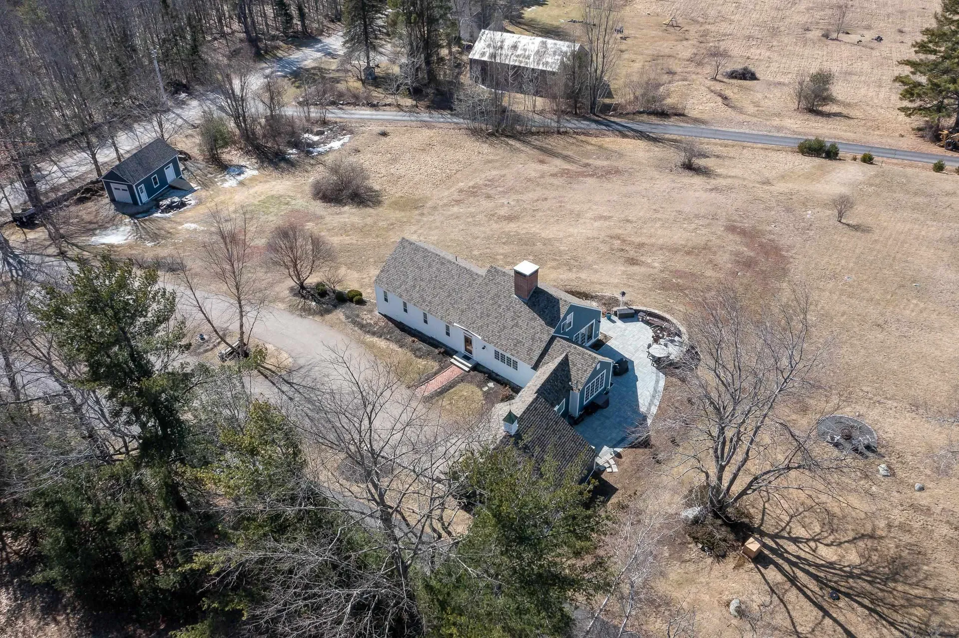 64 County Road Tuftonboro NH 03816