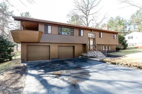 20 Scenic Drive Derry NH 03038