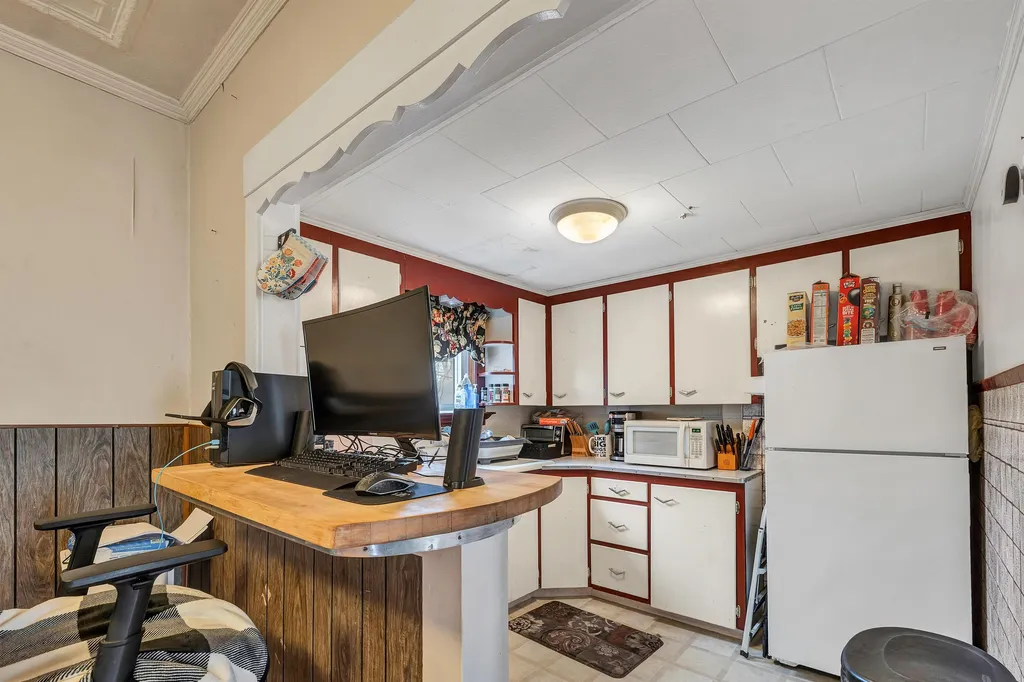 33 Adams Street Laconia NH 03246