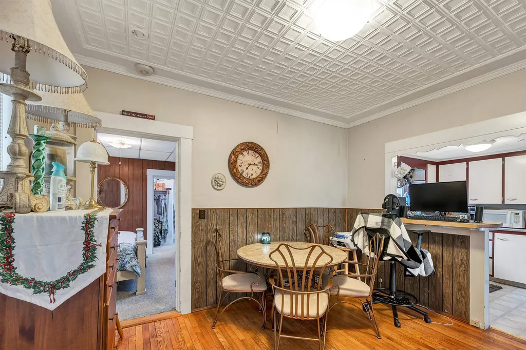 33 Adams Street Laconia NH 03246