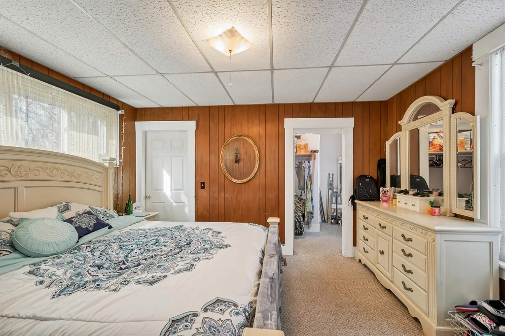 33 Adams Street Laconia NH 03246
