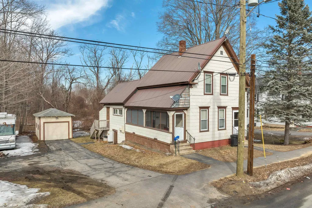 33 Adams Street Laconia NH 03246