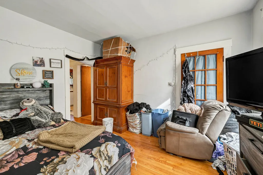 33 Adams Street Laconia NH 03246