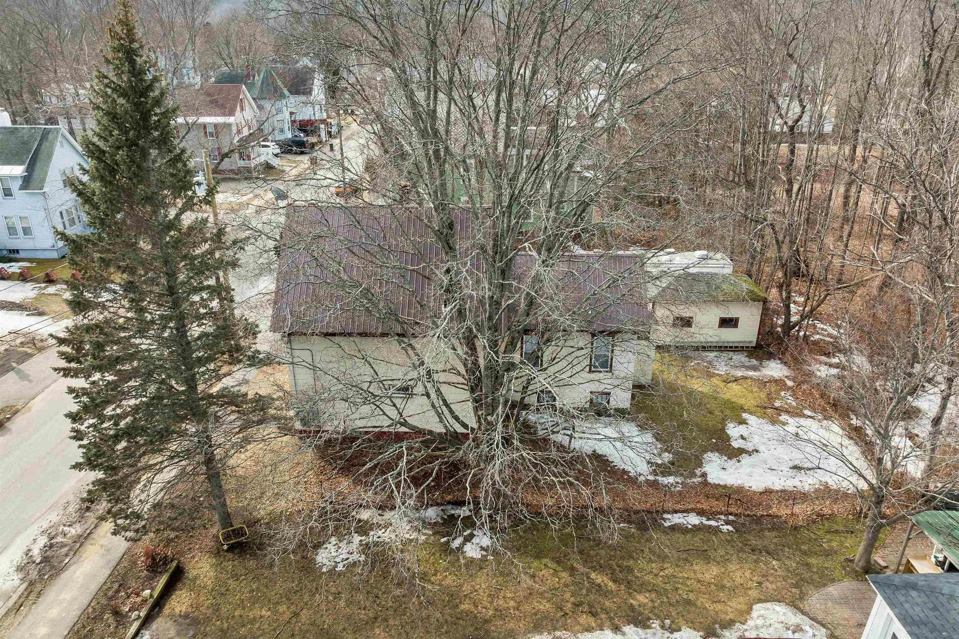 33 Adams Street Laconia NH 03246