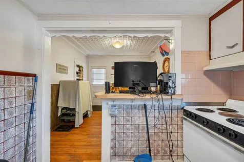 33 Adams Street Laconia NH 03246