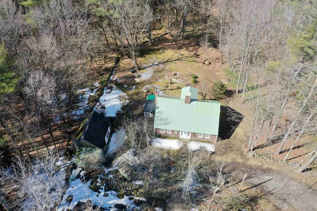 384 E Washington Road Hillsborough NH 03244