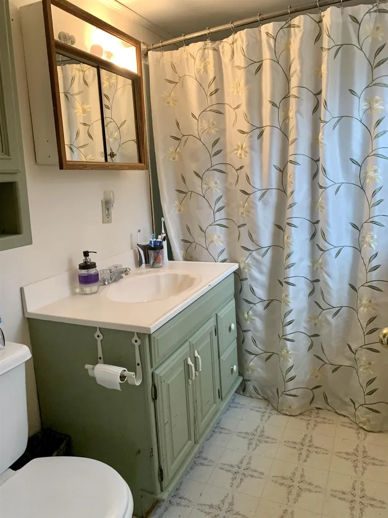 35 Youngs Hill Road Loudon NH 03307