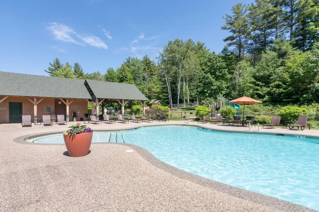 33 Windjammer Ridge Laconia NH 03246