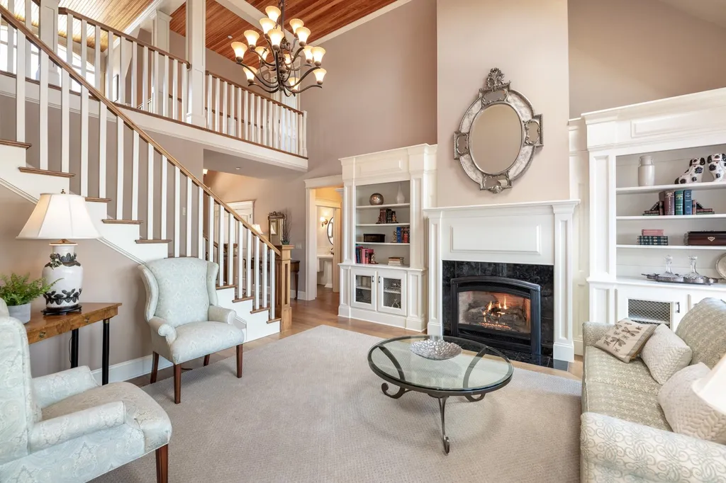 33 Windjammer Ridge Laconia NH 03246