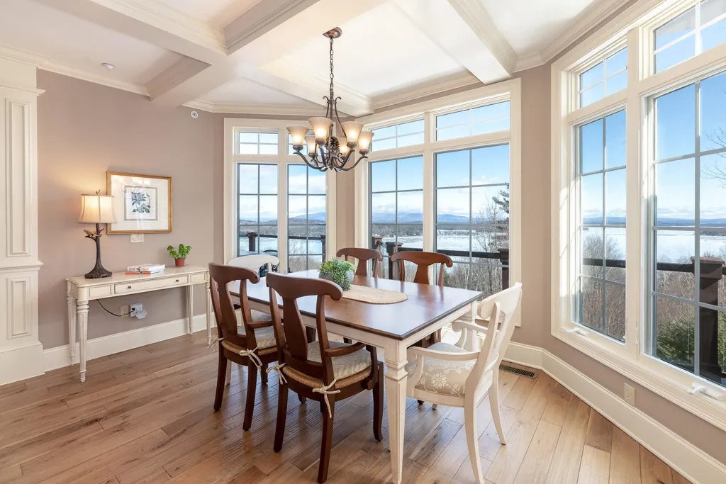 33 Windjammer Ridge Laconia NH 03246