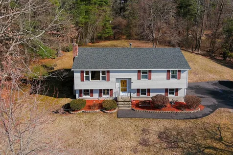 4 John Street Londonderry NH 03053
