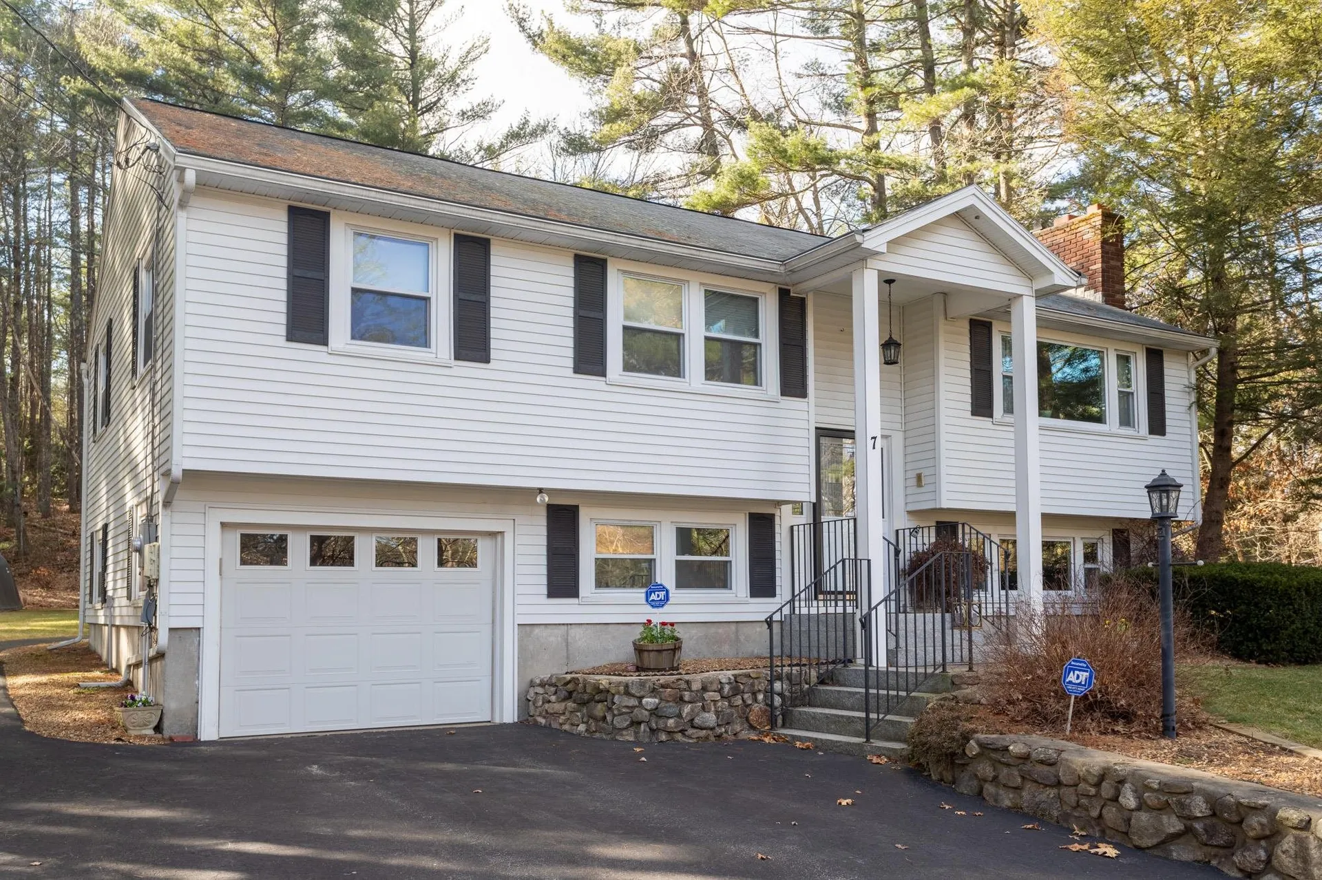 7 Birchwood Drive Londonderry NH 03053